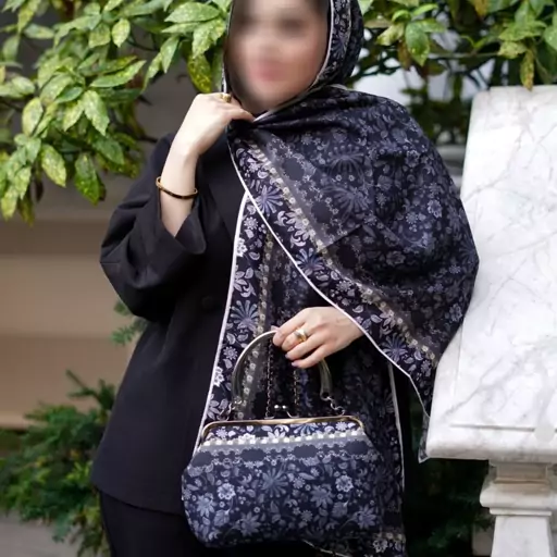 ست کیف و شال مشکی گلدار با کیف نوستالژی و شال نخی( با روسری نخی قواره 140 هم قابل سفارشه)