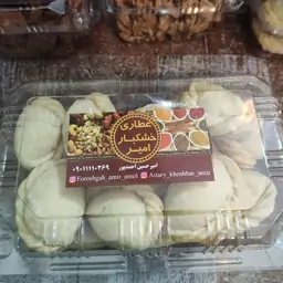 قطاب سفید محلی با مغز گردو هل و رازیانه