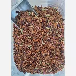 چای به لیمو سیب و گل محمدی تازه  و خوش عطر