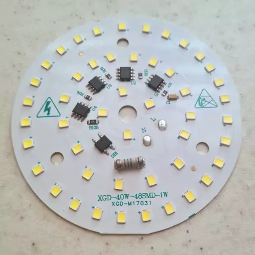 چیپ لامپ ال ای دی برق مستقیم 40 وات ماژول دی او بی رنگ سفید  مهتابی مناسب جهت تعمیرلامپ  chip led  dob XGD 40w 220v