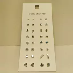 گوشواره میخی برند accessories 