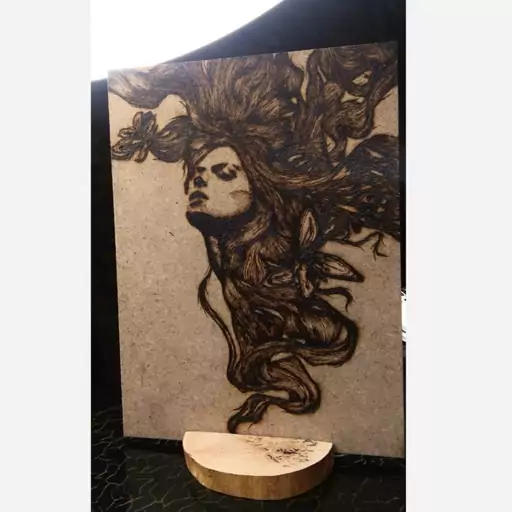 تابلو سوخته نگاری چوبی سه لایه 15x20 با پایه