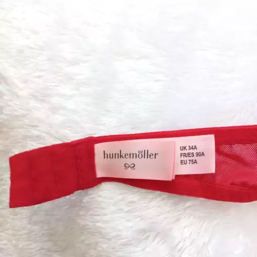 سوتین اسفنجی قرمز سفید برند hunkemoller