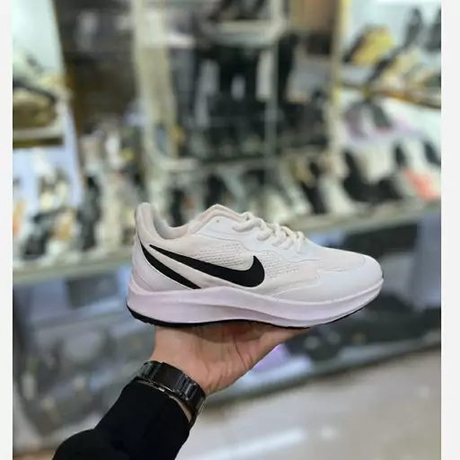 کتونی نایک سفید زنانه دخترانه کفش ونس اسپرت اسپورت شیک نایکی NIKE لژدار لژ دار طبی سبک ورزشی رانینگ راحت راحتی چرم نرم