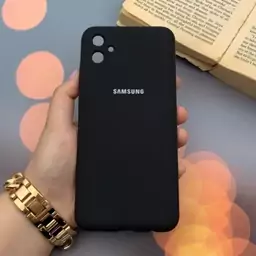 قاب گوشی Galaxy A04E سامسونگ سیلیکونی پاک کنی اورجینال داخل پارچه ای محافظ لنز دار رنگ مشکی کد 60538