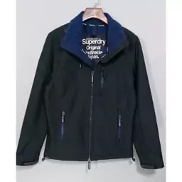 کاپشن سوپرداری SuperDry بادگیر ضد آب در پوشاک دوقلو 