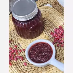 مربای زرشکِ تازه،ملس و خوشمزه ،خانگی بدون مواد افزودنی و نگهدارنده در بسته بندی 260 گرمی