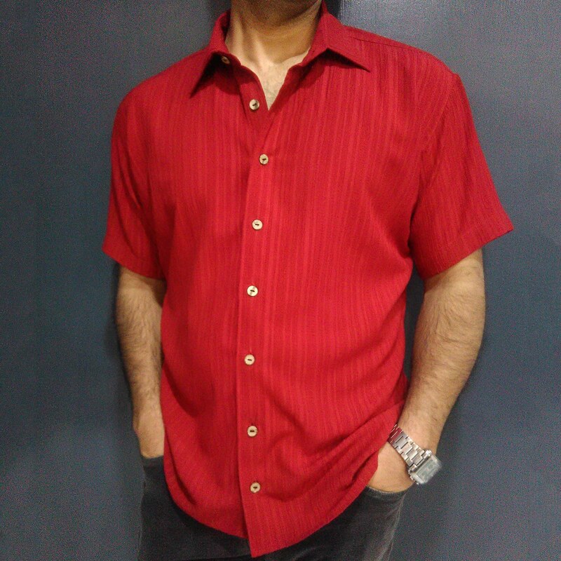 پیراهن مردانه  آستین کوتاه دلتا کراش  قرمز تمام نخ  سایز لارج گشاد