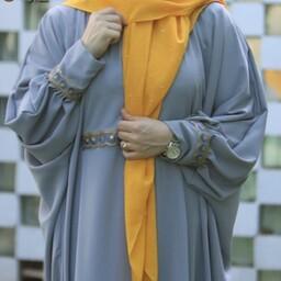 مانتو عبایی کرپ الیزه مدل ثنا با تزئین گیپور  ماه شو مزون