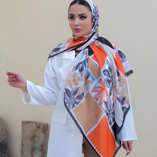 روسری قواره بزرگ 140  دور دوز  طرح و رنگ زیبا با پارچه نخی فوق العاده 