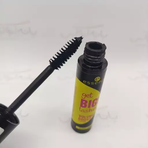 ریمل اسنس مویی مدل big lashes- حجم دهنده و بلندکننده و حاوی خرده مژه-ضد اب و ضد حساسیت-ساخت آلمان