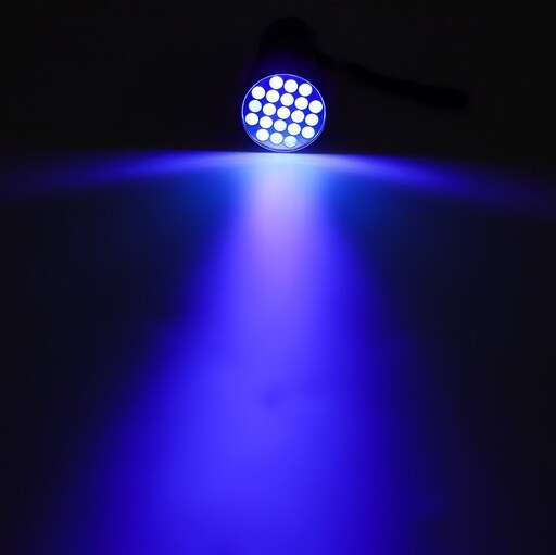 چراغ قوه UV مدل X R 3                                    
