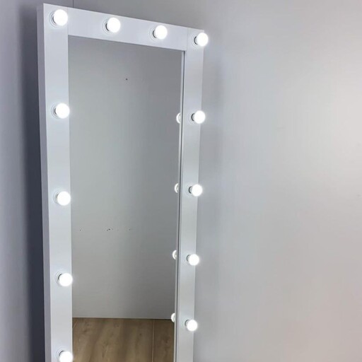 آینه هالیوودی لامپ دار کد274 (هزینه ارسال با پس کرایه باربری به عهده مشتری میباشد )