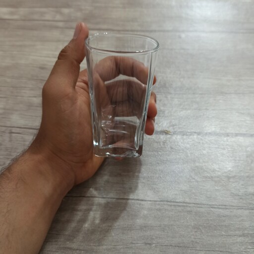 لیوان شیشه ای(بسته 6 عددی)مدل(المپیک)زیبا و خوش دست،ساده بدون طرح،کف مربعی