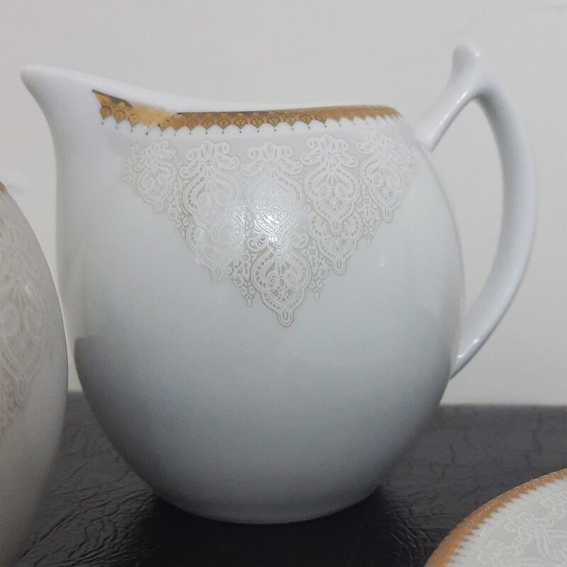 سرویس چای خوری 17 پارچه لب طلا  توس (6فنجان 6نعلبکی قوری قندان و شکر ریز)