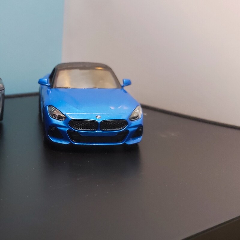 ماشین فلزی بی ام و Z4 کانورتیبل کینزمارت Kinsmart Bmw کینسمارت  بی ام دابلیو  BMW Z4  رنگ آبی
