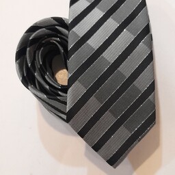 کراوات مردانه بزرگسال طرح راه راه طوسی سیر و روشن و راه های مشکی