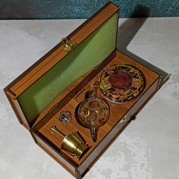 جعبه چوبی به همراه یک مثقال زعفران سوپر نگین سارنیا