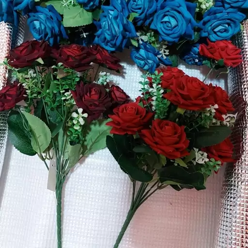 گل رز مخمل 12 عددی