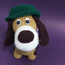 عروسک بافتنی مدل سگ نگهبان کلاه دار