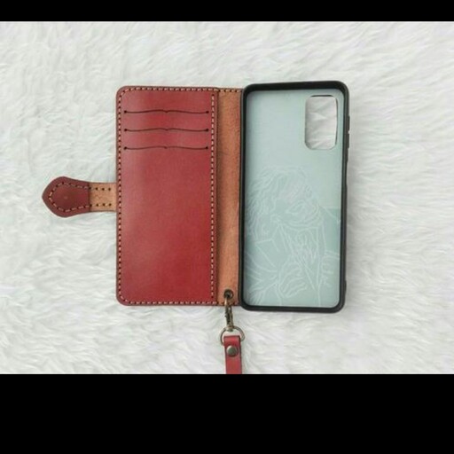 کیف چرمی موبایل قابل اجرا در طرحها و رنگهای مختلف نصبت به سلیقه مشتری