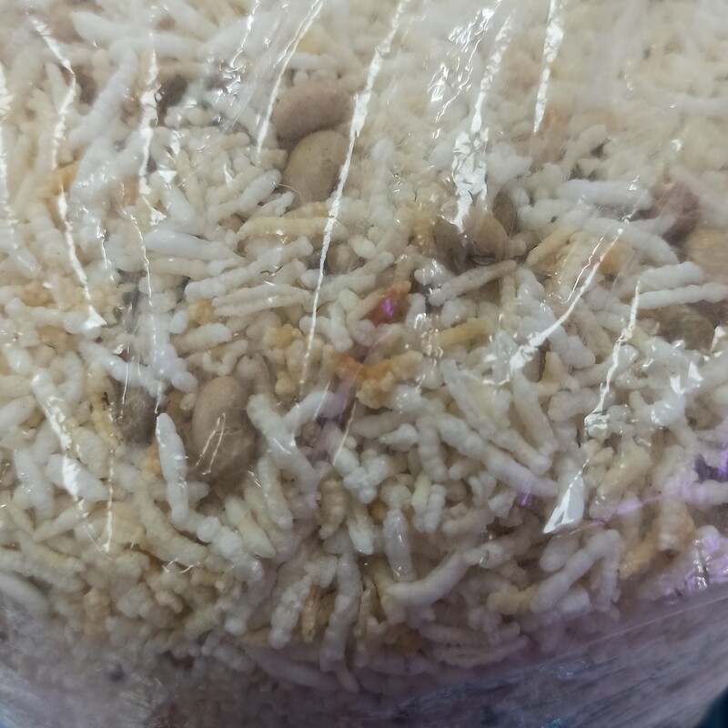 برنجک میکس شده با عدس بادام زمینی تخم شاه دانه سویا (1000گرمی)