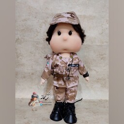 عروسک سرباز 30 سانتی همراه کوله و اسلحه قابل سفارش در طرح و رنگ دلخواه