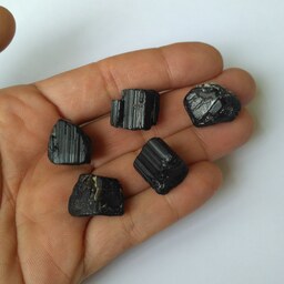سنگ تورمالین سیاه (کد572) اصل و معدنی 34 گرم