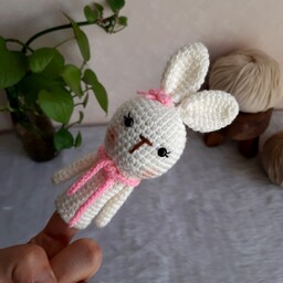 عروسک انگشتی بافتنی خانم خرگوشه با قیمت مناسب وکیفیت عالی مناسبه بازی کودکان وهدیه دادن