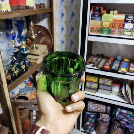 لیوان شیشه ای سنتی (رنگ ثابت)