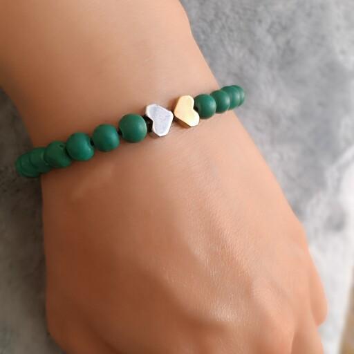 دستبند زنانه و دخترانه مهره سنگی سبز و سنگ حدید بسیار خوش رنگ  ،