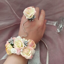 دستبند گل مصنوعی و انگشتر  مناسب عروس ساقدوش تولد آتلیه 