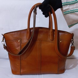 کیف دوشی زنانه چرمی - سایز بزرگ - کاملا دست دوز - رنگ عسلی