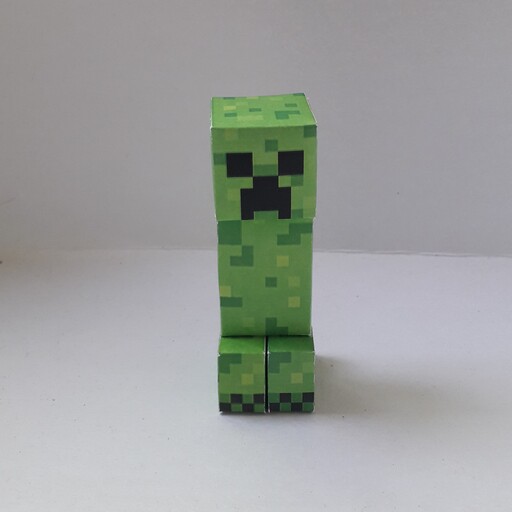 فیگور مقوایی شخصیت ماین کرافت. شخصیت کریپر. Minecraft Creeper Figure