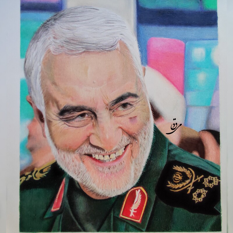 نقاشی چهره شهدا سردار قاسم سلیمانی تکنیک مدادرنگی سایز A4 همراه بک گراند