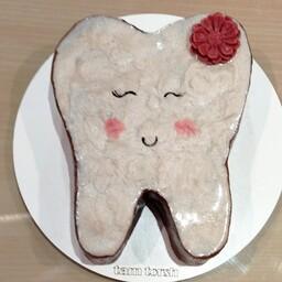کیک لواشک به شکل دندان . شکم پر با ترشک