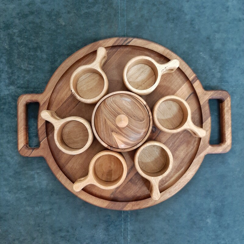 سرویس قهوه خوری چوبی 8 پارچه شامل 6 کوکسای کوچک، یک سینی و یک قندان