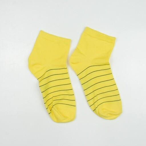جوراب نیم ساق زنانه طرح خط خطی ریز بافت رنگ زرد لیمویی  تولیدی پیدو