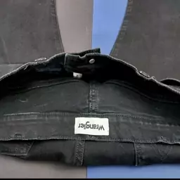 شلوار جین رانگلر مشکی Wrangler در پوشاک دوقلو 