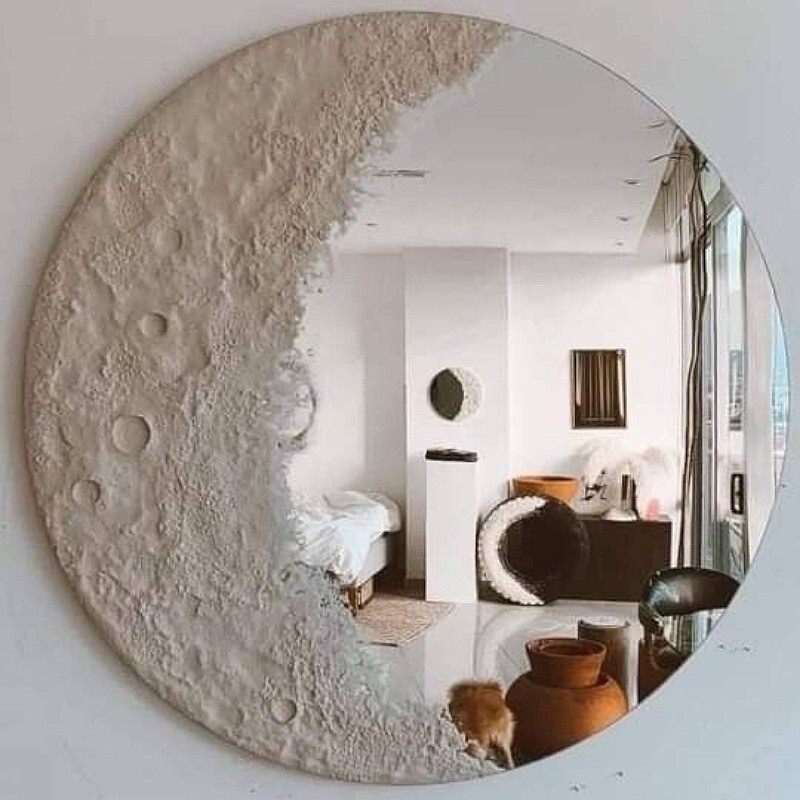 آینه ماه برجسته  سایز 40سانت(آینه روی ام دی اف نصب شده)(ارسال از طریق چاپار پس کرایه)