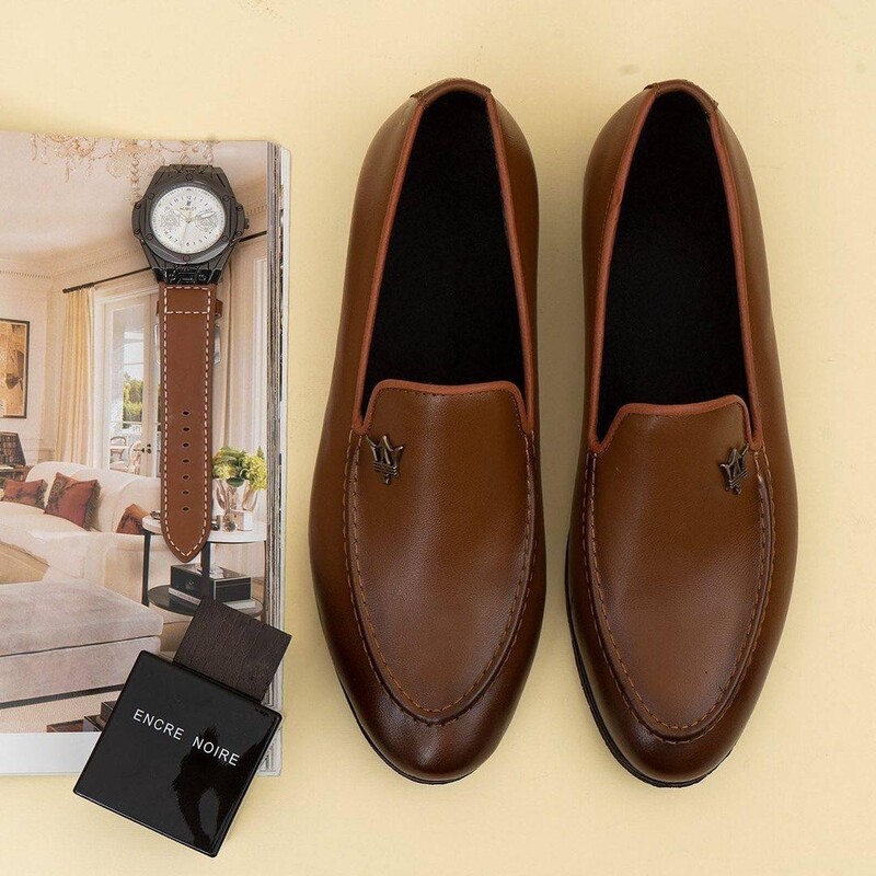 کفش چرم مردانه اداری رسمی سبک اسپرت درجه یک رنگ عسلی مازراتی قیمت مناسب کیفیت عالی  مشهد کفش باسلام ارسال رایگان220148 
