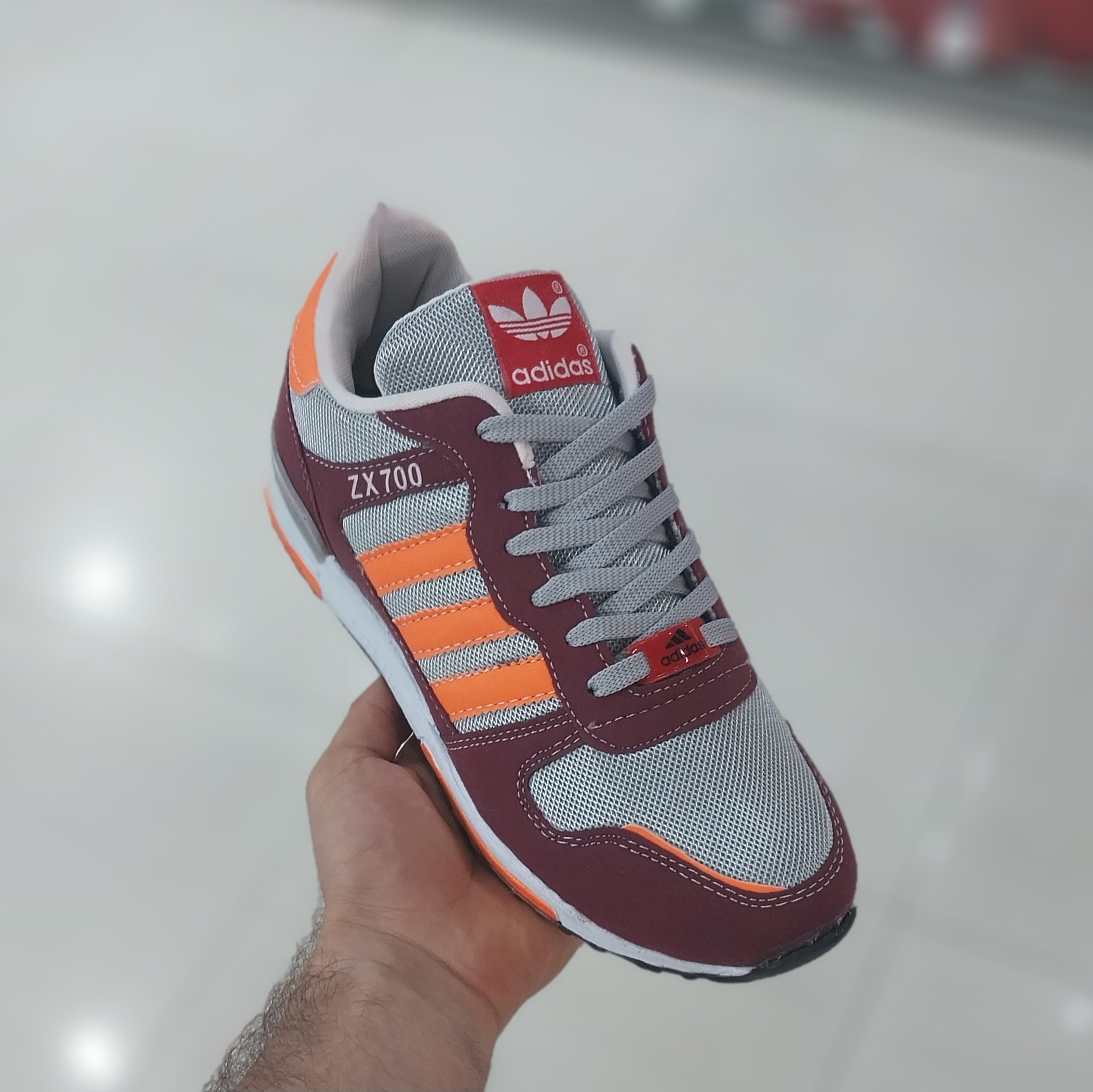 خرید و قیمت کتونی مردانه zx700 زرشکی تک سایز 42 از غرفه کفش و