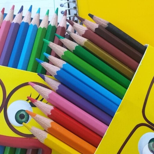 مداد رنگی آریا جلد مقوایی 12 رنگی 