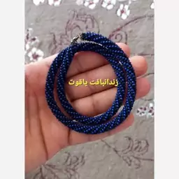 گردنبند زندانبافت با رنگ بنفش 