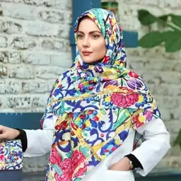 روسری تکی زنانه و دخترانه نخ فلورانس طرح گل و مرغ قواره بزرگ 130