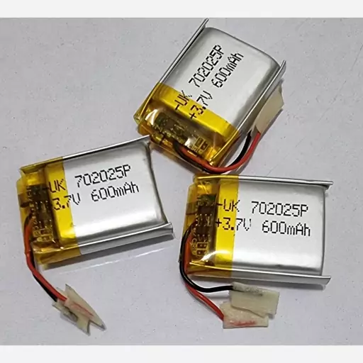 باتری لیتیوم یونی با ظرفیت 600mAh و 3.7v طول 25 و عرض 20 میلی متر دارای آی سی IC