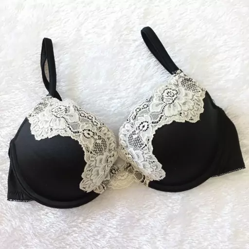 سوتین اسفنجی فنردار مشکی برند اروپایی Olingerie 75B 