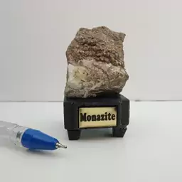 سنگ دکوری و کلکسیونی مونازیت راف680 monazite