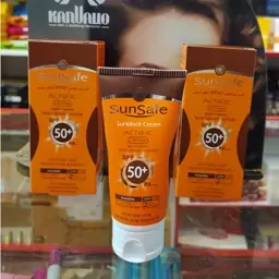 ضد آفتاب  بی رنگ SPF50 فاقد چربی سان سیف مناسب پوست های چرب و آکنه ای 50 میلی لیتر

