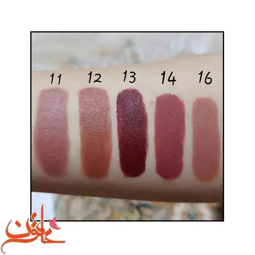 رژلب مدادی لچیک lechic شماره 12